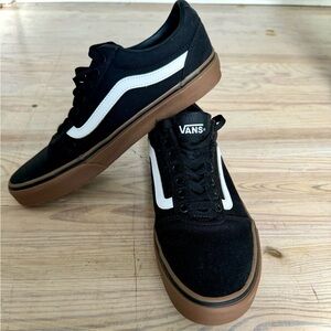 Vans Skate Old Skool black canvas with gum sole NWOT